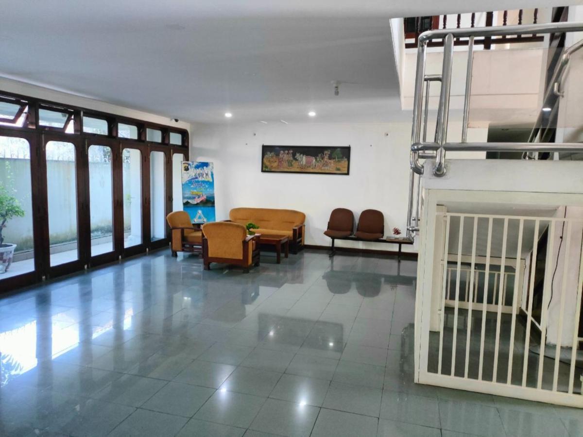 Wisma Hari Kota Medan Luaran gambar